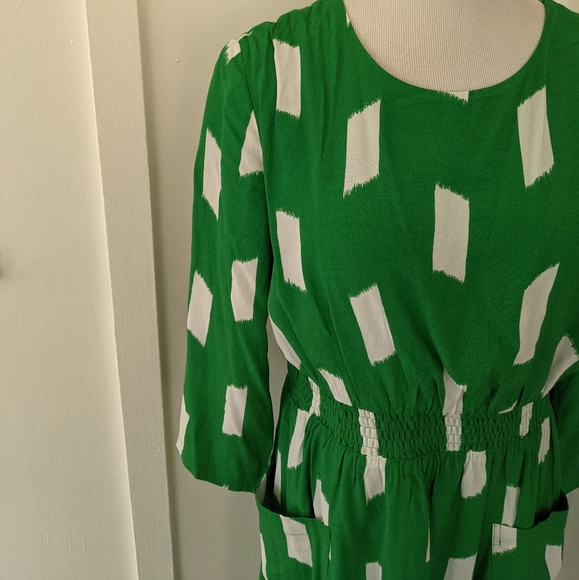 Roolee Vanessa dress, green and white- size medium - Picture 13 of 14